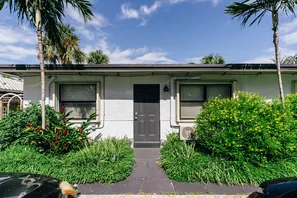 0 - The Beach Pad Exterior