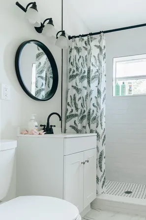 0 - The Flamingo Villa Bathroom