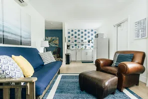 1 - New & Blue Villa Kitchen